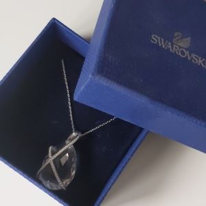 Swarovski Crystal necklace (NWT)